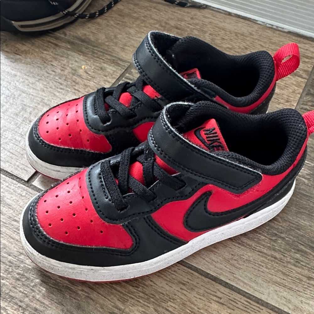 Nike Kids' Red and Black Sneakers